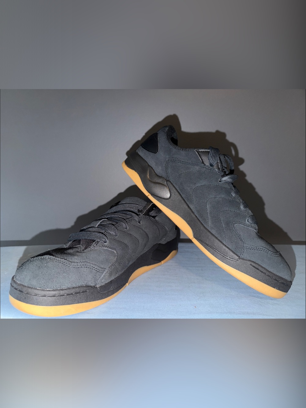Jordan Sessions Mens Black Suede Sneakers with Gum Sole Mens Size 13